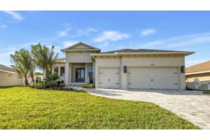 600 TALLAHASSEE DRIVE, ST PETERSBURG, FL 33702 - MLS#MFRTB8488900