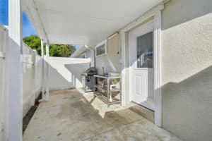 1705 NORFOLK STREET, TAMPA, FL 33604 - MLS#MFRTB8488927