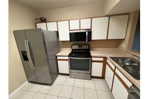 9610 SEADALE COURT, RIVERVIEW, FL 33578 - MLS#MFRTB8489005