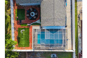 7012 CENTER CREEK DRIVE, TAMPA, FL 33615 - MLS#MFRTB8489021