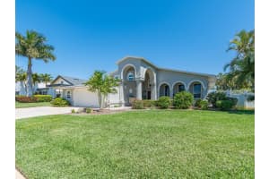 707 SNUG ISLAND, CLEARWATER BEACH, FL 33767 - MLS#MFRTB8489063