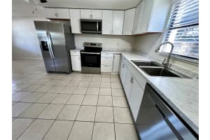 6908 82ND AVENUE, PINELLAS PARK, FL 33781 - MLS#MFRTB8489136