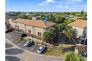 6321 NEWTOWN CIRCLE, TAMPA, FL 33615 - MLS#MFRTB8489267