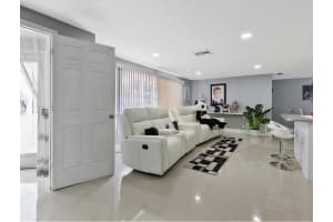 8310 PAT BOULEVARD, TAMPA, FL 33615 - MLS#MFRTB8489288