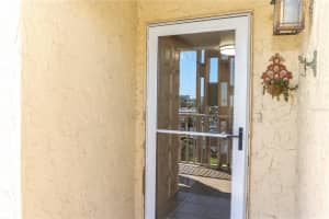105 ISLAND WAY, CLEARWATER BEACH, FL 33767 - MLS#MFRTB8489299