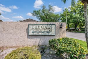 4208 WINDING MOSS TRAIL, TAMPA, FL 33613 - MLS#MFRTB8489466
