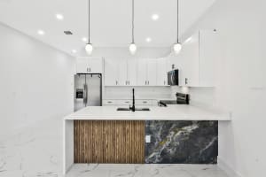 521/523 LILLON AVENUE, LEHIGH ACRES, FL 33974 - MLS#MFRTB8489524