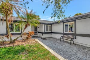 435 LAKEVIEW DRIVE, OLDSMAR, FL 34677 - MLS#MFRTB8489554