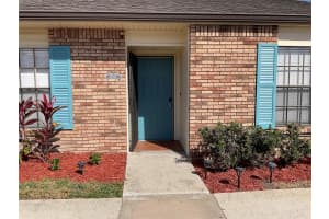 8701 CARROLL PALM PLACE, TAMPA, FL 33614 - MLS#MFRTB8489670