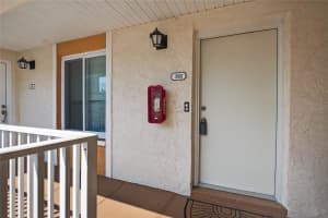 657 99TH AVENUE, ST PETERSBURG, FL 33702 - MLS#MFRTB8489731