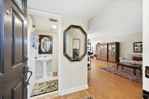 10603 CARROLLBROOK WAY, TAMPA, FL 33618 - MLS#MFRTB8489757