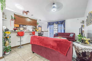 8210 CLERMONT STREET, TAMPA, FL 33637 - MLS#MFRTB8489764