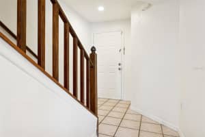 14902 PAR CLUB CIRCLE, TAMPA, FL 33618 - MLS#MFRTB8489769