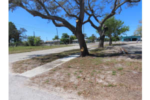 4841 EMERSON AVENUE, ST PETERSBURG, FL 33711 - MLS#MFRTB8489799