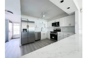 7910 SUN ISLAND DRIVE, SOUTH PASADENA, FL 33707 - MLS#MFRTB8489802