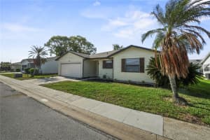 2140 GRAND CYPRESS DRIVE, LAKELAND, FL 33810 - MLS#MFRTB8489813