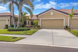320 BLUEWATER FALLS COURT, APOLLO BEACH, FL 33572 - MLS#MFRTB8489848