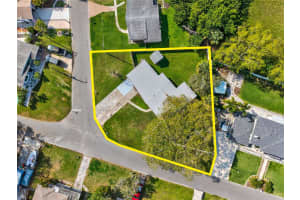 801 67TH STREET, ST PETERSBURG, FL 33707 - MLS#MFRTB8489856