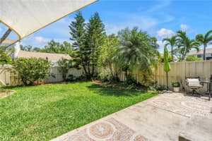 992 SAN CARLOS COURT, ST PETERSBURG, FL 33702 - MLS#MFRTB8489863