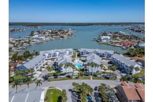139 YACHT CLUB CIRCLE, NORTH REDINGTON BEACH, FL 33708 - MLS#MFRTB8489902