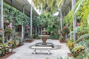 212 S Church Ave #208, TAMPA