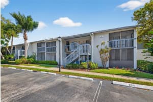 11201 122ND AVENUE, LARGO, FL 33778 - MLS#MFRTB8490062