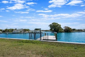 3945 SUNRISE DRIVE, ST PETERSBURG, FL 33705 - MLS#MFRTB8490139