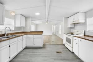 MLS# MFRTB8490427, Crystal River, Florida 34428