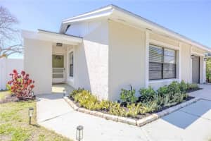 10002 OAKENGATE PLACE, TAMPA, FL 33624 - MLS#MFRTB8490437