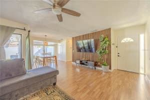 10002 OAKENGATE PLACE, TAMPA, FL 33624 - MLS#MFRTB8490437