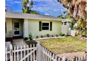 121 14TH AVENUE, INDIAN ROCKS BEACH, FL 33785 - MLS#MFRTB8490504