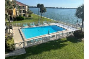 7520 SUNSHINE SKYWAY LANE, ST PETERSBURG, FL 33711 - MLS#MFRTB8490542