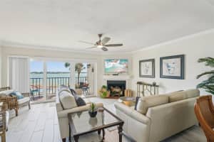 7520 SUNSHINE SKYWAY LANE, ST PETERSBURG, FL 33711 - MLS#MFRTB8490542