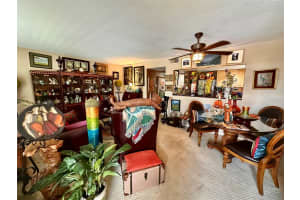 2000 WORLD PARKWAY BOULEVARD, CLEARWATER, FL 33763 - MLS#MFRTB8490584