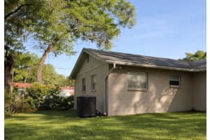 2320 Palm Ave, SEFFNER