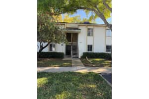 109 Pine Ct, OLDSMAR