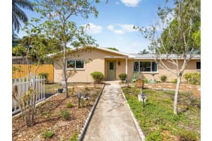 2086 LAKEWOOD DRIVE, CLEARWATER, FL 33763 - MLS#MFRTB8490611