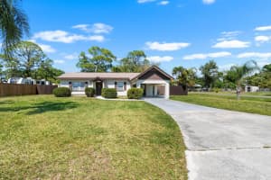 301 5TH AVENUE, RUSKIN, FL 33570 - MLS#MFRTB8490637