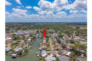 2017 COVE DRIVE, LARGO, FL 33774 - MLS#MFRTB8490658