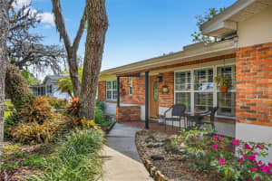 212 LOCKMOOR AVENUE, TEMPLE TERRACE, FL 33617 - MLS#MFRTB8490664