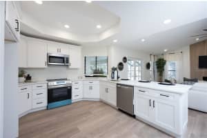 14817 FARNHAM WAY, TAMPA, FL 33624 - MLS#MFRTB8490668