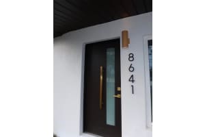 8641 MAY CIRCLE, TAMPA, FL 33614 - MLS#MFRTB8490702