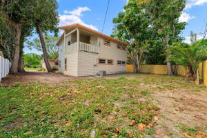 419 64TH AVENUE, ST PETERSBURG, FL 33705 - MLS#MFRTB8490768