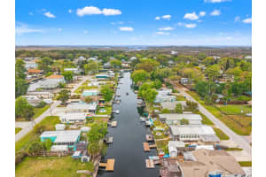 5430 Circle Dr, WEEKI WACHEE