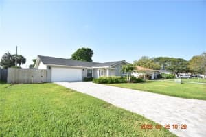 2600 60TH AVENUE, ST PETERSBURG, FL 33712 - MLS#MFRTB8490912
