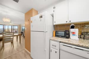 117 COUNTRY CLUB DRIVE, LAKE PLACID, FL 33852 - MLS#MFRTB8490951