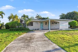 468 GRENIER DRIVE, NORTH FORT MYERS, FL 33903 - MLS#MFRTB8491049