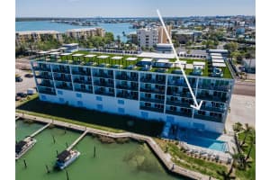 400 150TH AVENUE, MADEIRA BEACH, FL 33708 - MLS#MFRTB8491179