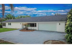 723 PINEDALE DRIVE, PLANT CITY, FL 33563 - MLS#MFRTB8491185