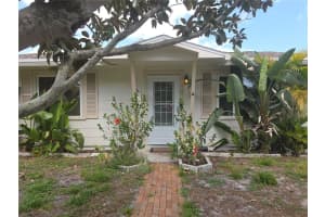725 43RD AVENUE, ST PETERSBURG, FL 33703 - MLS#MFRTB8491271